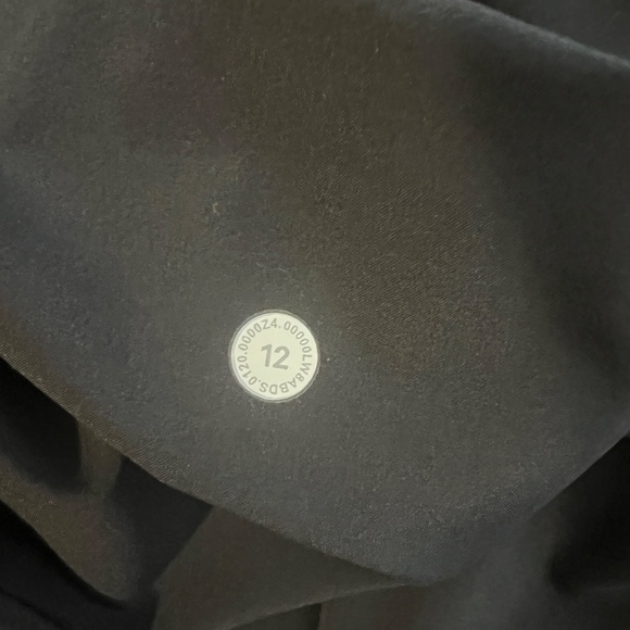 Lululemon Women's The Everyday Skirt Athletic Knee Length Black Size 12 - Picture 8 of 8